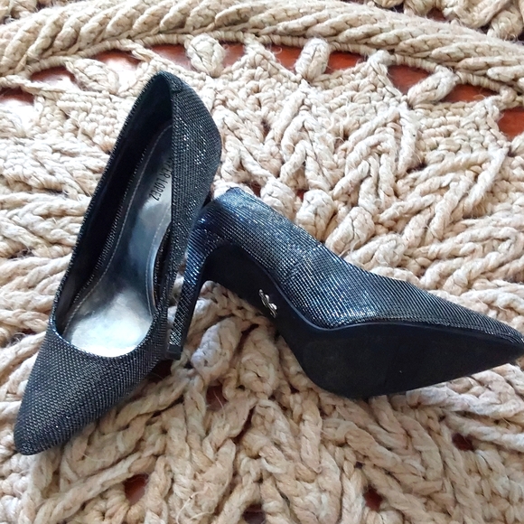 Jennifer lopez high heels - Picture 3 of 3